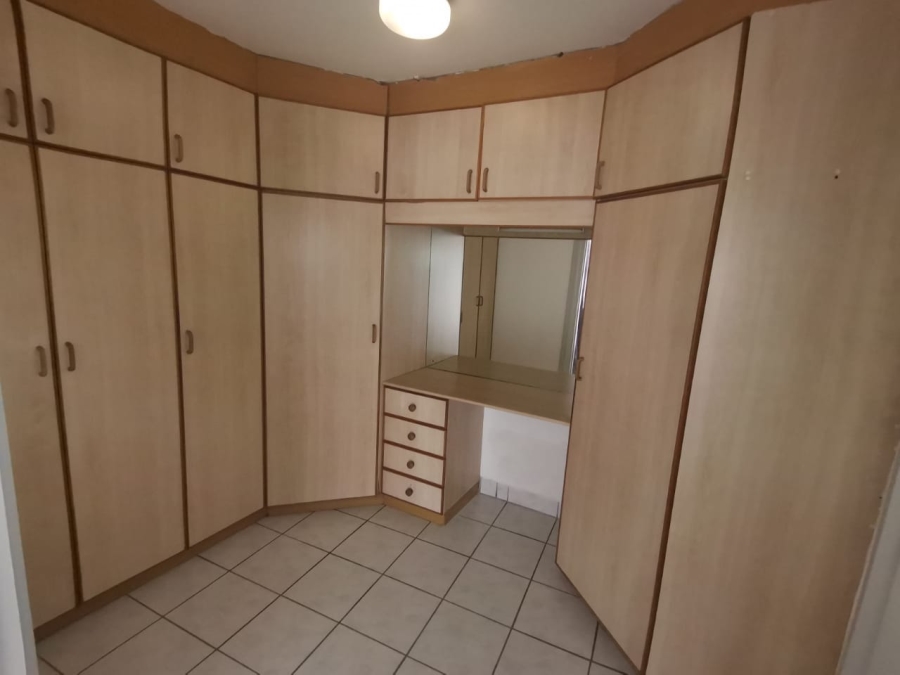 4 Bedroom Property for Sale in Bonza Bay Eastern Cape